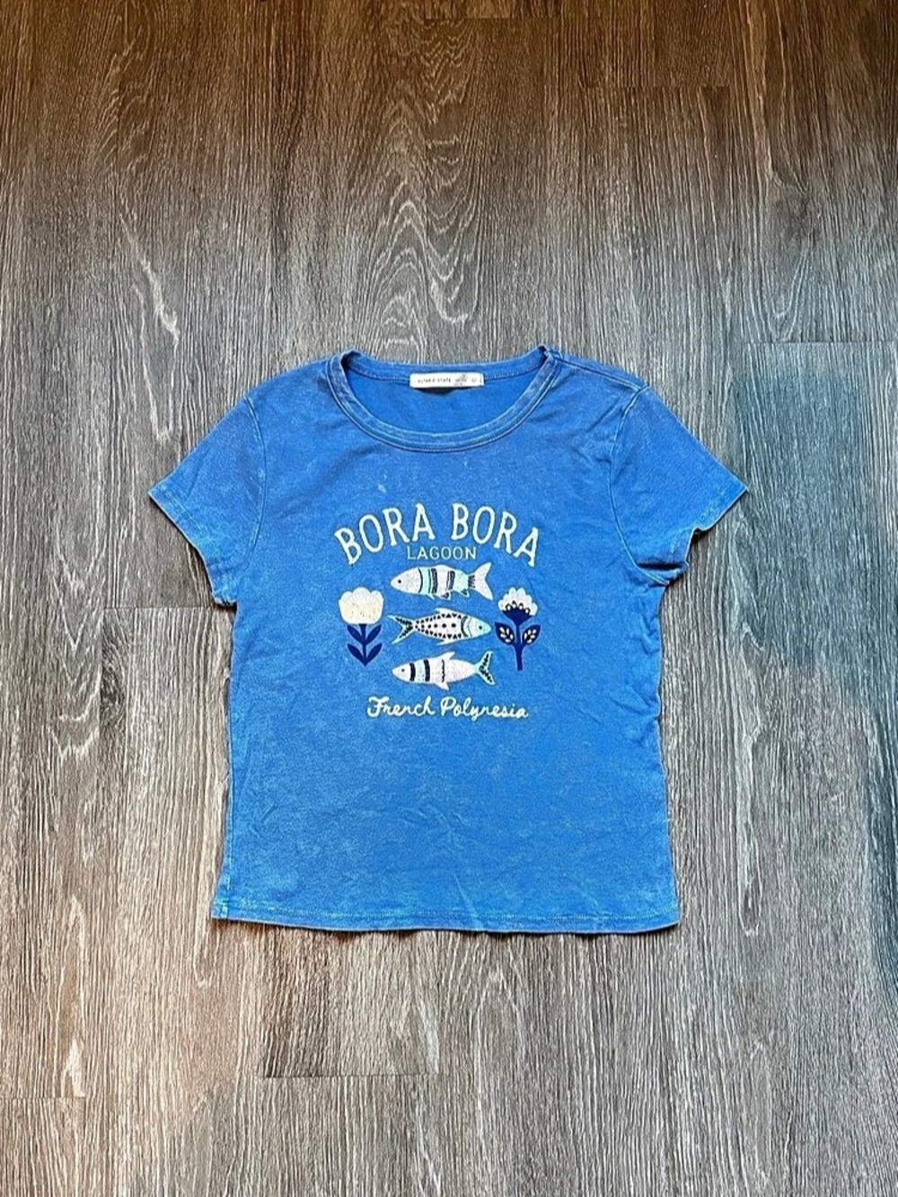 Altar'd State Bora Lagoon Graphic Baby  Tee Size Large